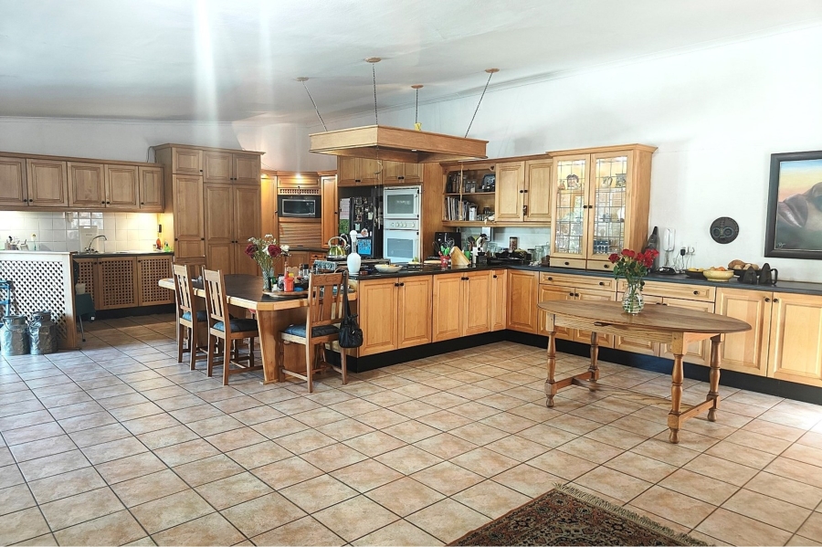 5 Bedroom Property for Sale in Piketberg Western Cape